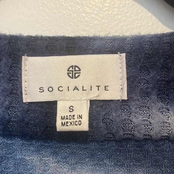 Tie-dye robe with belt! - Picture 2 of 3